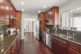 19922 Scotland Dr, Saratoga, CA 95070 - Photo 15