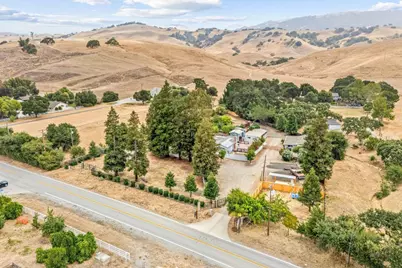 12500 New Ave, San Martin, CA 95046 - Photo 57