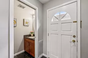 876 Ursa Ln, Foster City, CA 94404 - Photo 9
