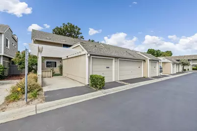 876 Ursa Ln, Foster City, CA 94404 - Photo 3