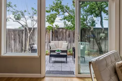 876 Ursa Ln, Foster City, CA 94404 - Photo 29