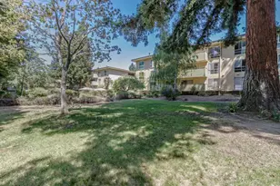 1033 Crestview Dr 110, Mountain View, CA 94040 - Photo 3