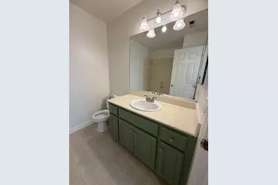 711 Hillock Dr, Hollister, CA 95023 - Photo 15