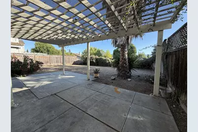711 Hillock Dr, Hollister, CA 95023 - Photo 23