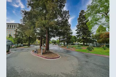 306 Shadow Run Dr, San Jose, CA 95110 - Photo 45