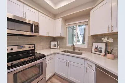 306 Shadow Run Dr, San Jose, CA 95110 - Photo 11