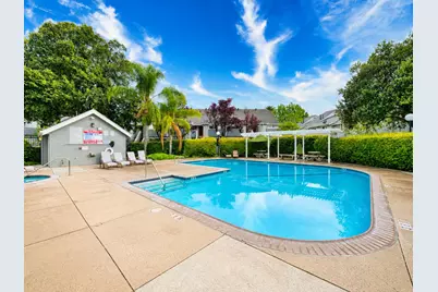 306 Shadow Run Dr, San Jose, CA 95110 - Photo 47