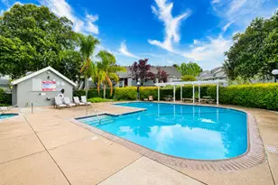 306 Shadow Run Dr, San Jose, CA 95110 - Photo 47