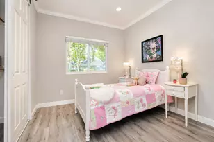 306 Shadow Run Dr, San Jose, CA 95110 - Photo 25