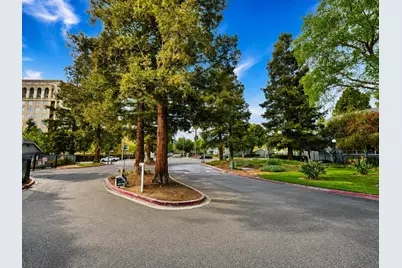 306 Shadow Run Dr, San Jose, CA 95110 - Photo 45
