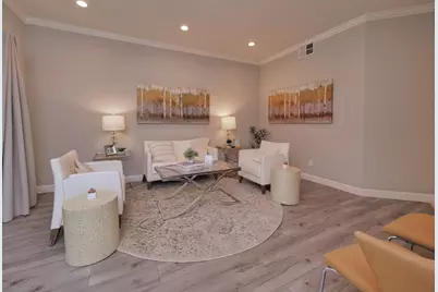 306 Shadow Run Dr, San Jose, CA 95110 - Photo 5