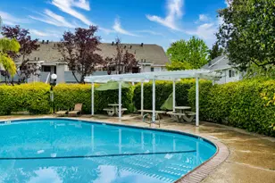 306 Shadow Run Dr, San Jose, CA 95110 - Photo 55