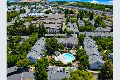 306 Shadow Run Dr, San Jose, CA 95110 - Photo 61