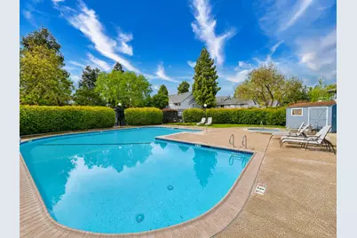 306 Shadow Run Dr, San Jose, CA 95110 - Photo 53