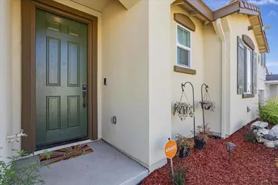 2051 Rosewood Dr, Hollister, CA 95023 - Photo 7