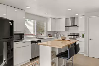 610 Skyway Dr, San Jose, CA 95111 - Photo 9