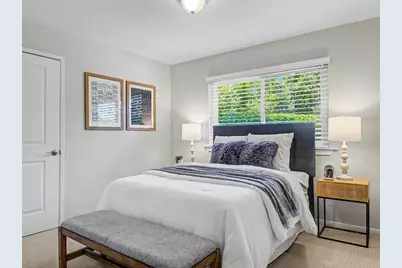 2091 Robinhood Ln, Los Altos, CA 94024 - Photo 35