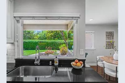 2091 Robinhood Ln, Los Altos, CA 94024 - Photo 11