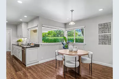 2091 Robinhood Ln, Los Altos, CA 94024 - Photo 9