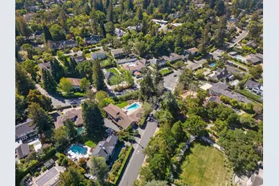 452 Roblar Ave, Hillsborough, CA 94010 - Photo 63