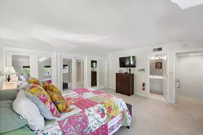 452 Roblar Ave, Hillsborough, CA 94010 - Photo 47