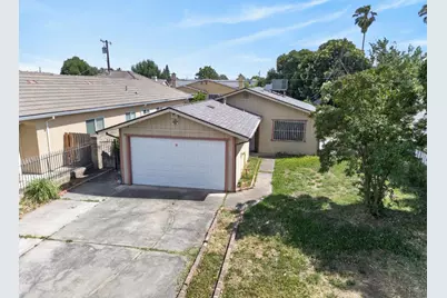 7952 39th Ave, Sacramento, CA 95824 - Photo 1