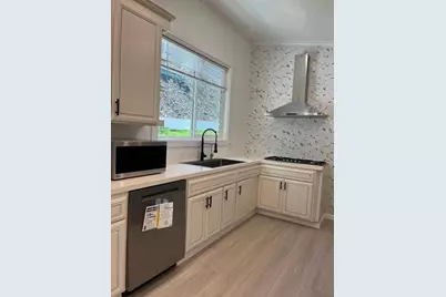 1068 Central Blvd, Hayward, CA 94542 - Photo 15