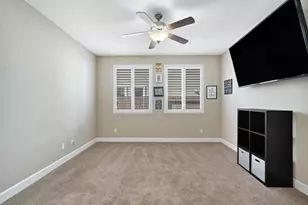 1596 Manzanita Way, Los Banos, CA 93635 - Photo 5