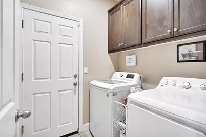 1596 Manzanita Way, Los Banos, CA 93635 - Photo 19