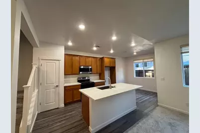 269 Cinema St, Sacramento, CA 95823 - Photo 7