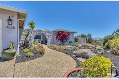 9625 Oracle Oak Pl, Salinas, CA 93907 - Photo 1