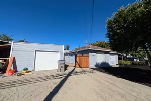 194 S 24th St, San Jose, CA 95116 - Photo 9