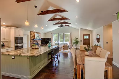 425 Echo Valley Rd, Salinas, CA 93907 - Photo 9