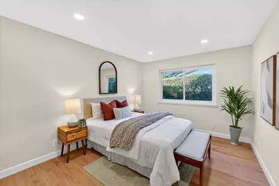 292 Apricot Ln, Mountain View, CA 94040 - Photo 29