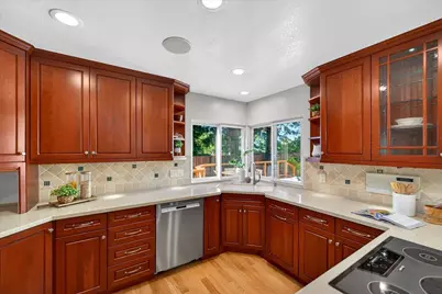 292 Apricot Ln, Mountain View, CA 94040 - Photo 19
