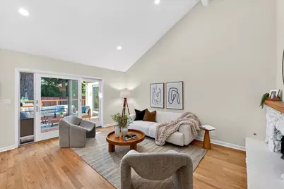 292 Apricot Ln, Mountain View, CA 94040 - Photo 23