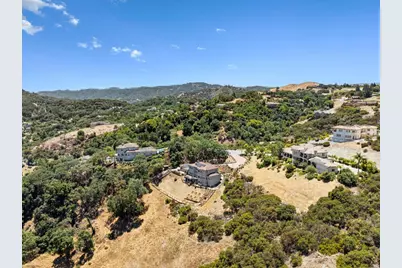 18600 Castle Ridge Dr, Morgan Hill, CA 95037 - Photo 59