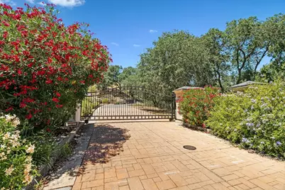 18600 Castle Ridge Dr, Morgan Hill, CA 95037 - Photo 3