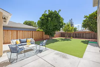 552 Borregas Ave, Sunnyvale, CA 94085 - Photo 27
