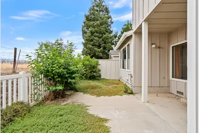 845 Helen Dr, Hollister, CA 95023 - Photo 21