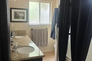 3816 E Acequia Ave, Visalia, CA 93292 - Photo 9