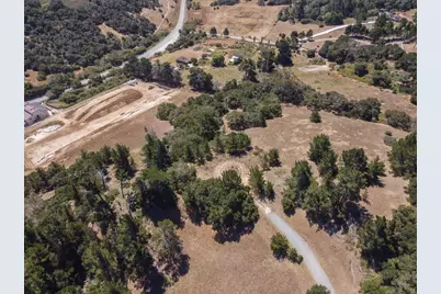 8741 Eagles Roost Rd, Salinas, CA 93907 - Photo 9