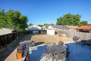 204 N 24th St, San Jose, CA 95116 - Photo 17