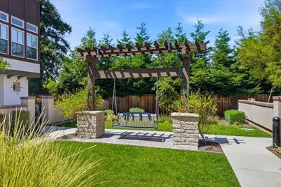 2360 Toledo Ter, Mountain View, CA 94043 - Photo 49