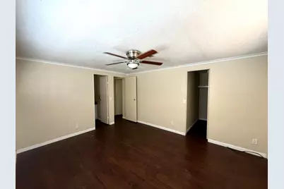144 Quail Holw 144, San Jose, CA 95128 - Photo 3