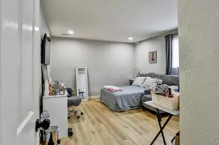 3855 Kauai Dr, San Jose, CA 95111 - Photo 31