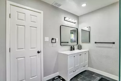 3855 Kauai Dr, San Jose, CA 95111 - Photo 15