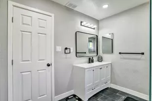 3855 Kauai Dr, San Jose, CA 95111 - Photo 15