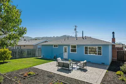 12 Cadiz Ct, Pacifica, CA 94044 - Photo 21