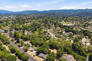 10621 Madera Dr, Cupertino, CA 95014 - Photo 37